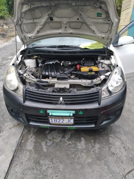 Mitsubishi Lancer • 2013 • 188,000 km 1