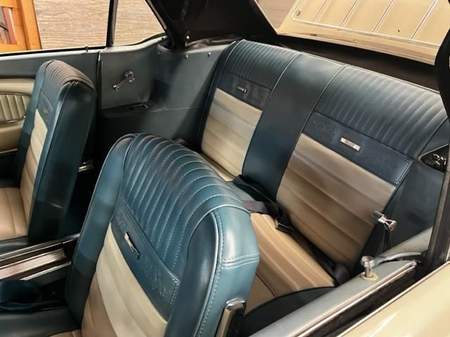 Ford Mustang • 1966 • 106,000 km 3