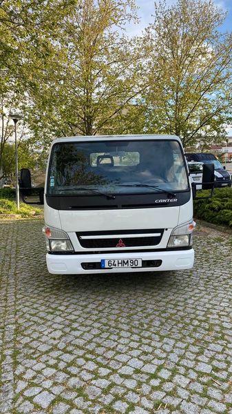 Mitsubishi Fuso canter • 2009 • 270,000 km 1