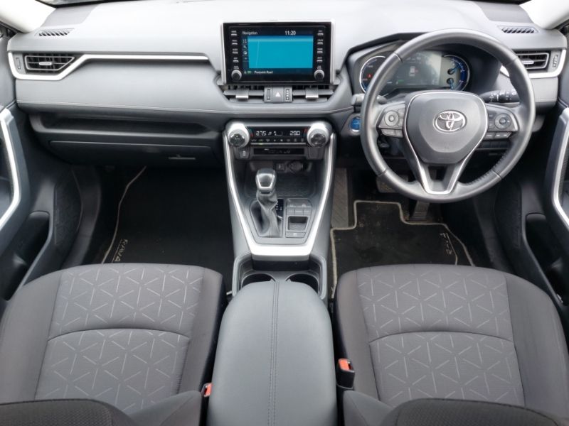 Toyota RAV4 • 2021 • 8,000 km 3