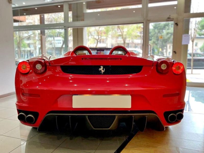 Ferrari F430 • 2007 • 88,000 km 9