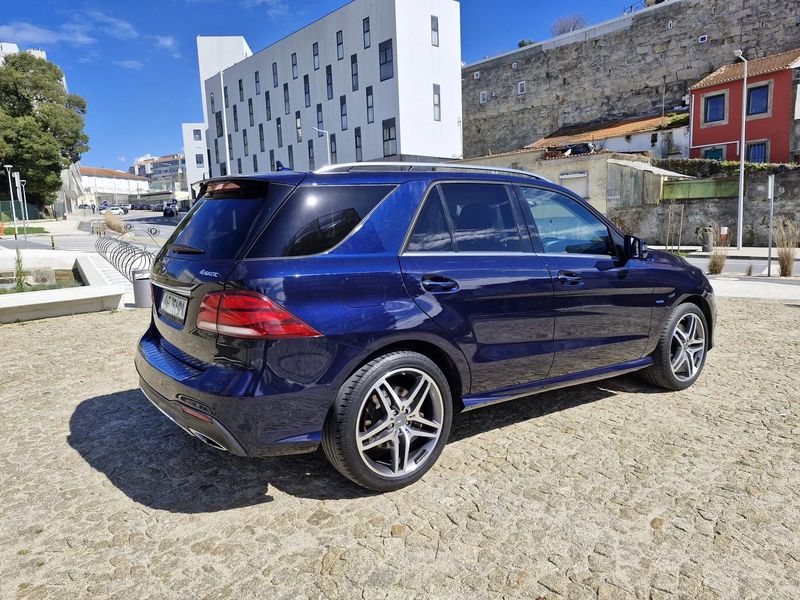 Mercedes-Benz GLE • 2016 • 122,000 km 4