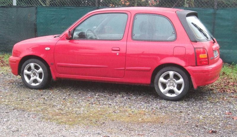 Nissan Micra • 1998 • 200,000 km 4