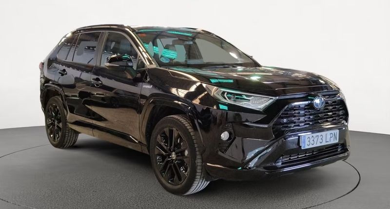 Toyota RAV4 • 2021 • 45,778 km 1