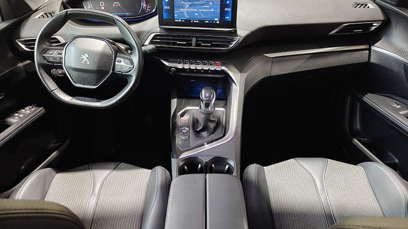 Peugeot 5008 • 2022 • 47,143 km 10