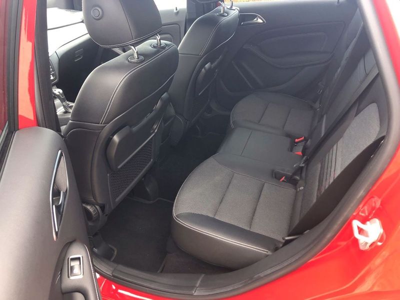Mercedes-Benz Class B • 2016 • 86,800 km 4