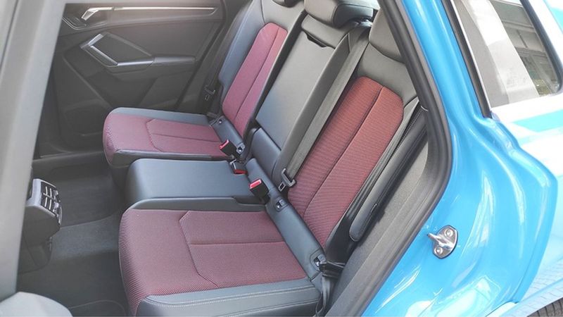 Audi Q3 • 2023 • 12,679 km 12