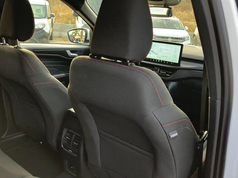 Ford Kuga • 2025 • 6,698 km 18