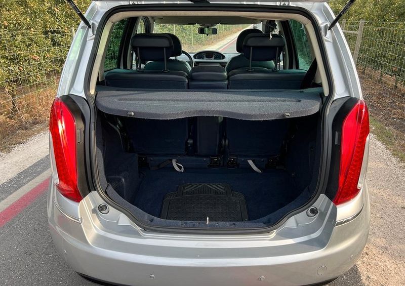 Lincoln Conquistador • 2009 • 100,000 km 4