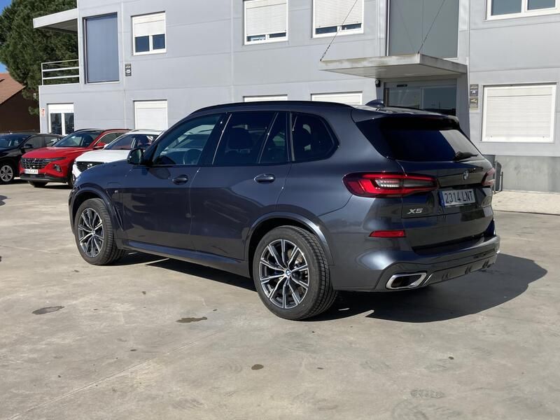 BMW X5 • 2021 • 68,878 km 3
