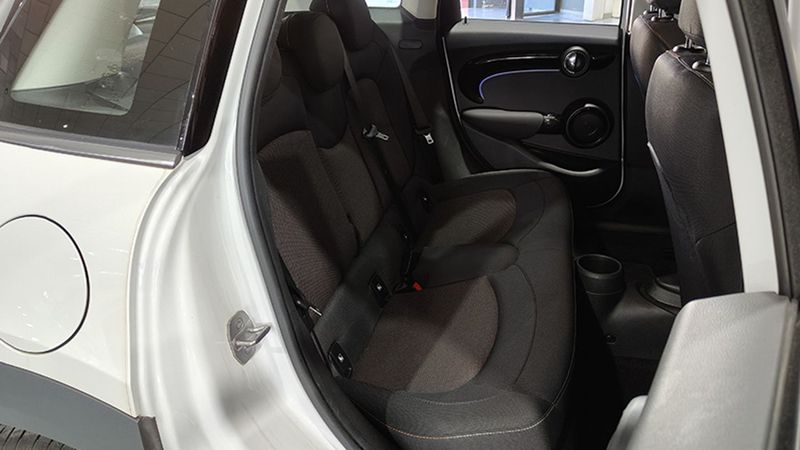 MINI Cooper • 2023 • 7,250 km 25