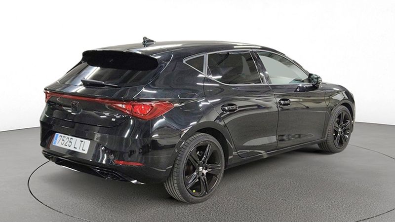 Seat Leon • 2021 • 41,667 km 3
