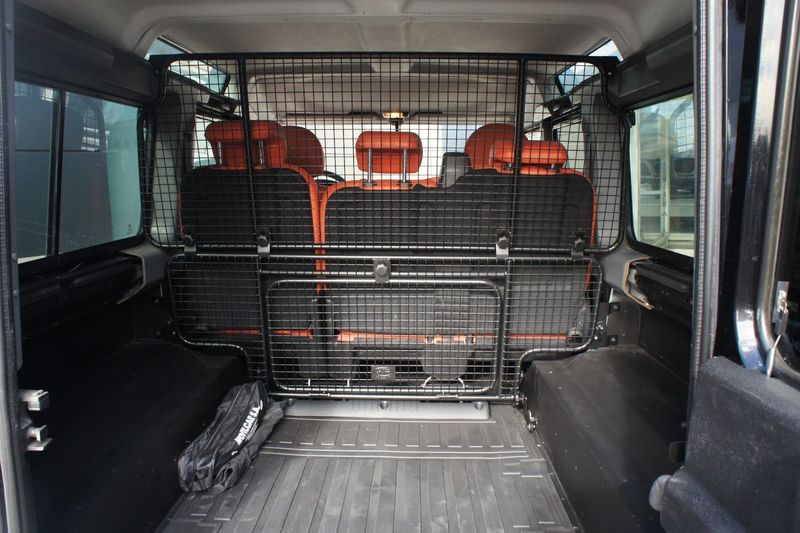 Land Rover Defender • 2012 • 80,000 km 18