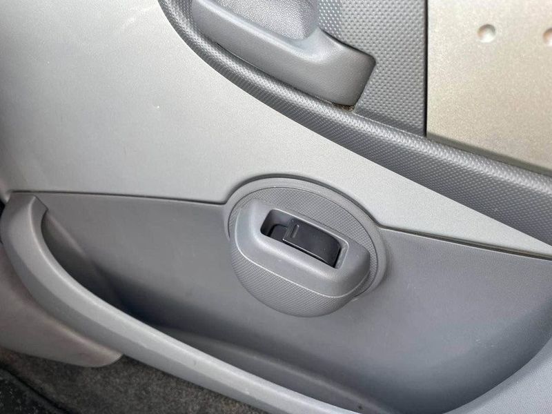 Peugeot 107 • 2006 • 153,000 km 6