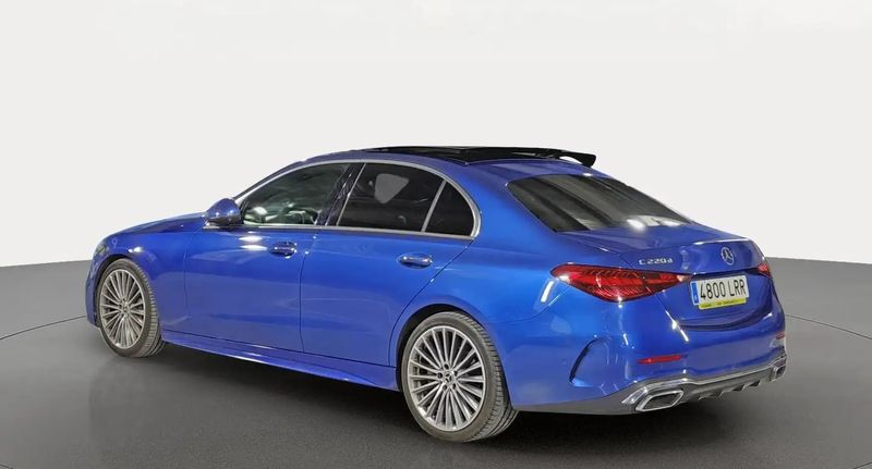 Mercedes-Benz C • 2021 • 94,000 km 3