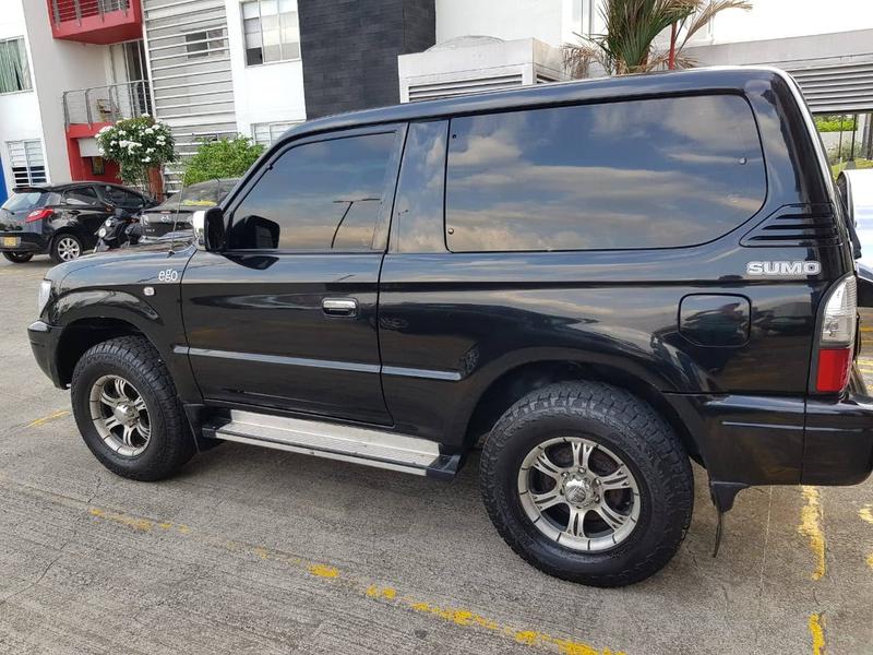 Toyota Land Cruiser • 2008 • 237,000 km 5