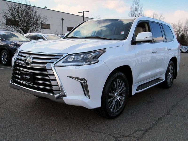 Lexus LX • 2018 • 20,726 km 1