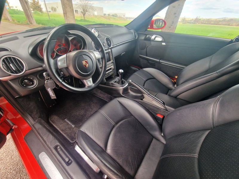 Porsche Cayman • 2006 • 65,000 km 4