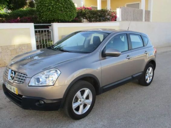 Nissan Qashqai • 2009 • 140,800 km 1