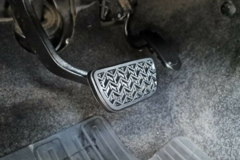 Toyota Hilux • 2015 • 150,000 km 15