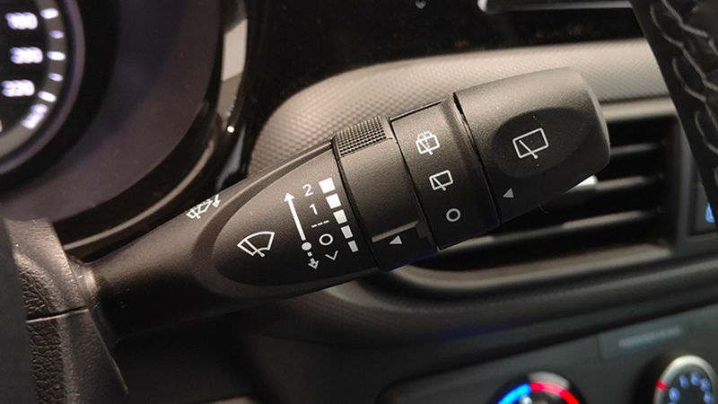 Hyundai i10 • 2023 • 25,432 km 15