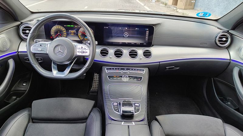 Mercedes-Benz E-Class • 2019 • 66,801 km 7