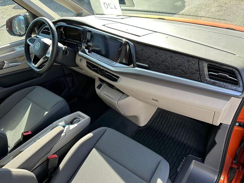 Volkswagen Multivan • 2021 • 17,463 km 5