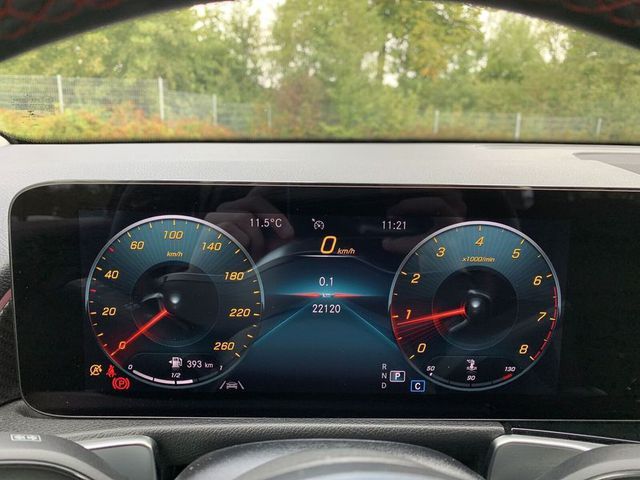Mercedes-Benz GLC • 2022 • 18,000 km 6