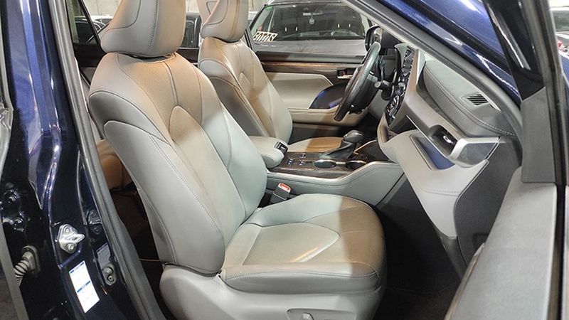 Toyota Highlander • 2022 • 36,500 km 21