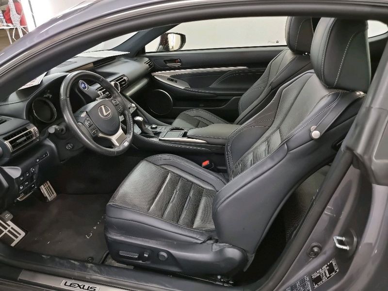 Lexus RC • 2019 • 65,000 km 4