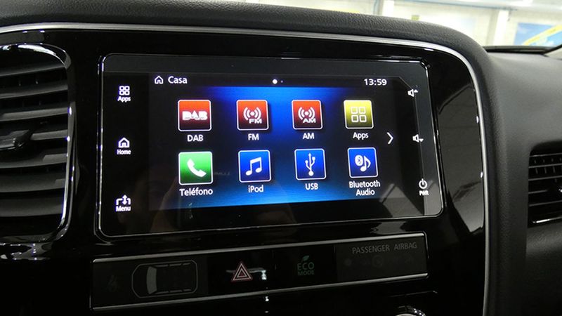 Mitsubishi Outlander • 2019 • 17,586 km 24