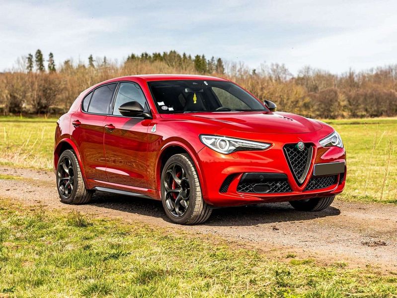 Alfa Romeo Stelvio • 2017 • 51,000 km 15