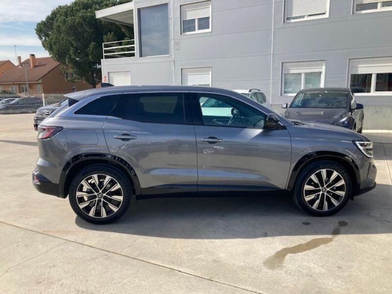 Renault Captur • 2024 • 3,542 km 7