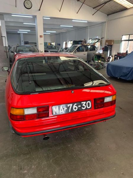 Porsche 924 • 1989 • 98,000 km 3