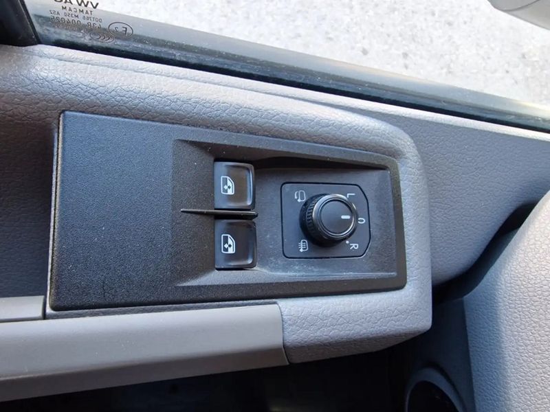 Volkswagen Crafter • 2021 • 146,000 km 8