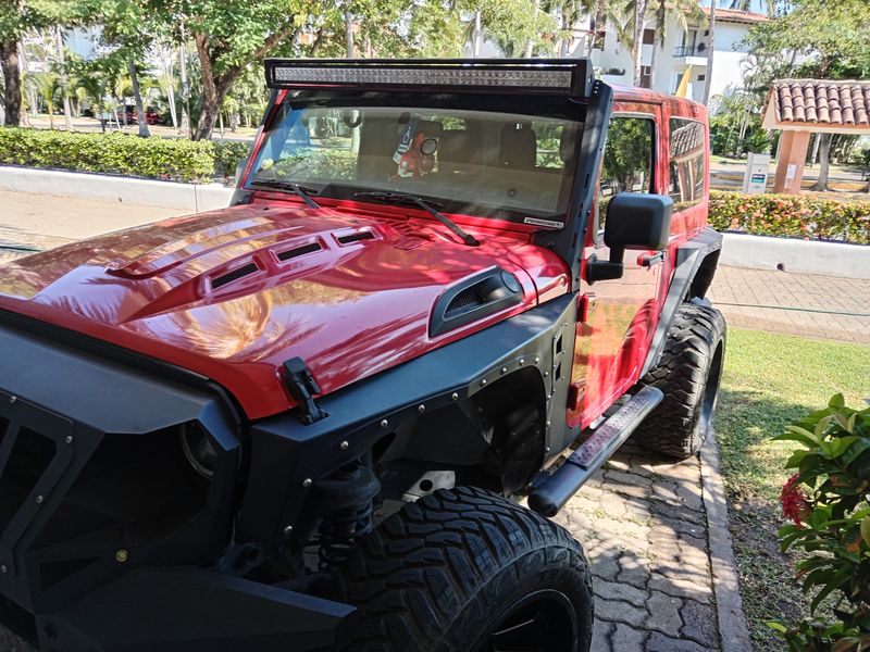 Jeep Wrangler • 2011 • 36,000 km 2