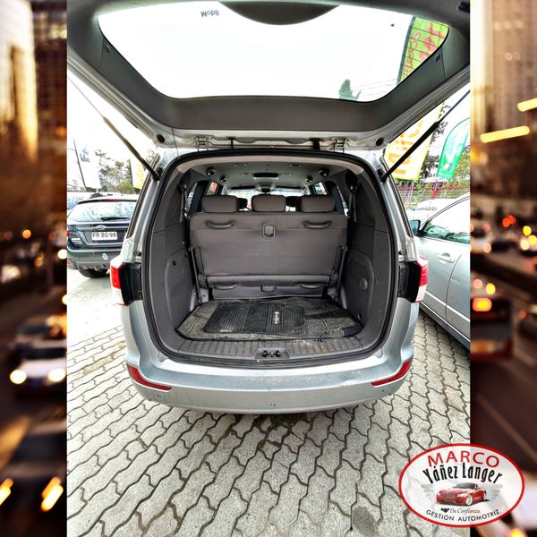 Ssangyong Stavic • 2015 • 130,000 km 2