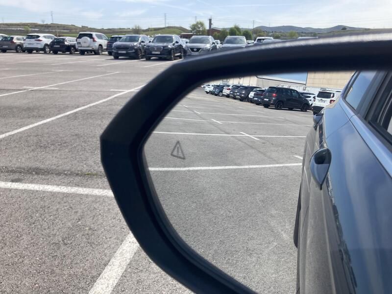 Hyundai Kona • 2024 • 9,678 km 15