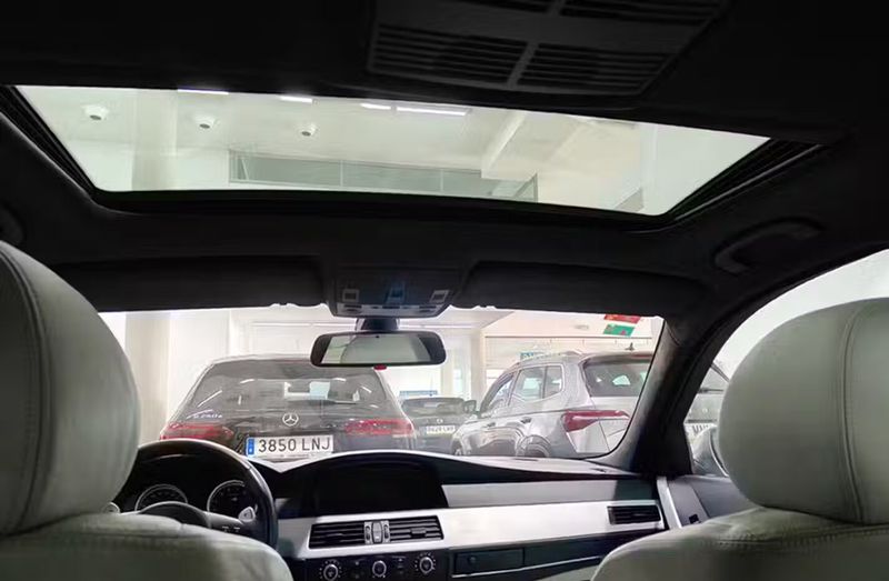 BMW M5 • 2005 • 128,313 km 7