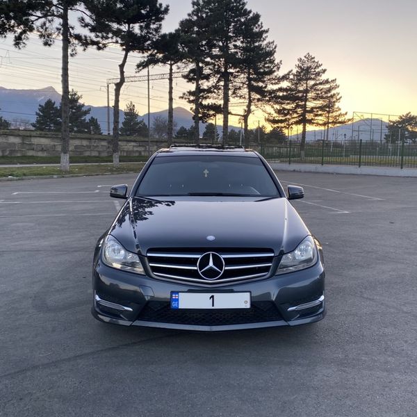 Mercedes-Benz C • 2014 • 117,170 km 1