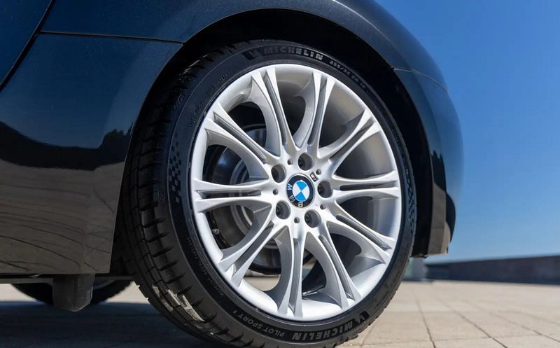 BMW Z4 Roadster • 2006 • 116,000 km 3