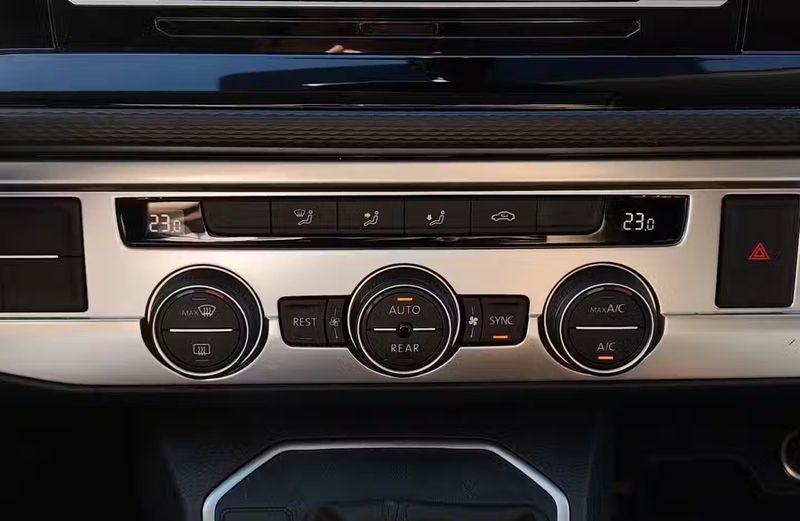 Volkswagen Multivan • 2021 • 74,713 km 13