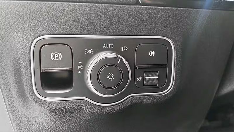 Mercedes-Benz GLA • 2022 • 41,017 km 9