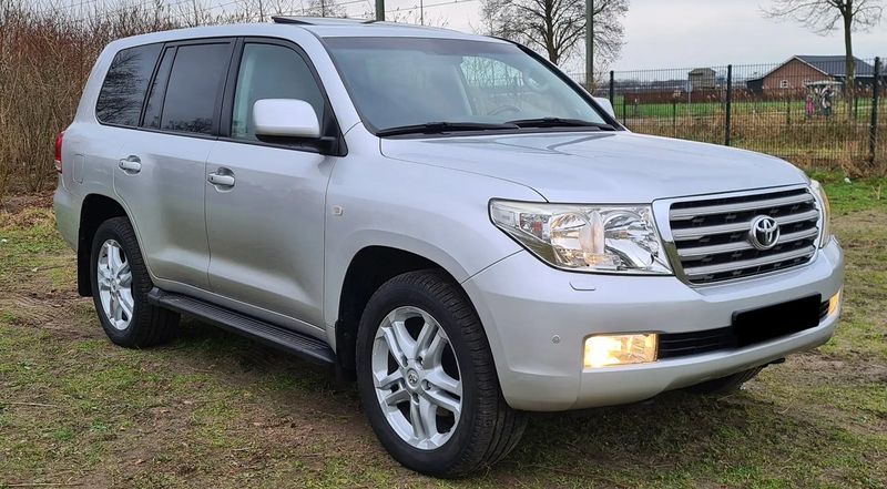 Toyota Land Cruiser • 2008 • 274,100 km 3