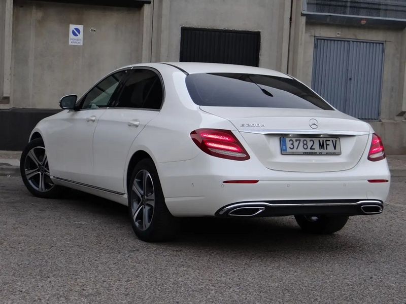 Mercedes-Benz E • 2018 • 89,000 km 3