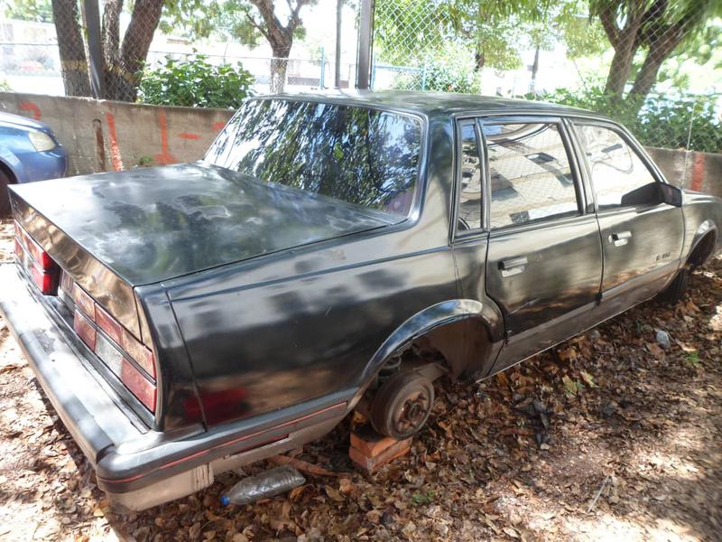 Chevrolet Classic • 1985 • 100,000 km 3