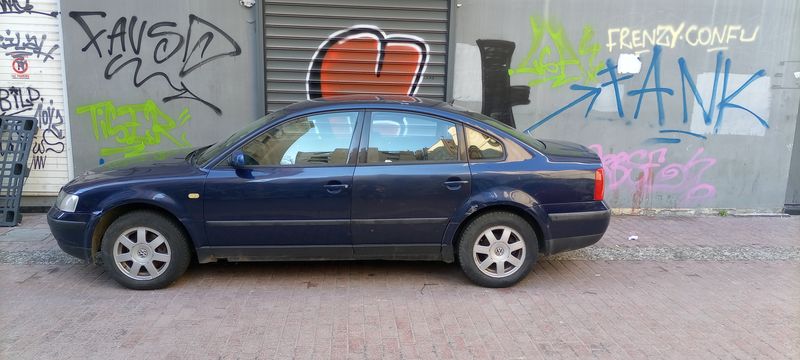 Volkswagen Passat • 2000 • 352,143 km 3
