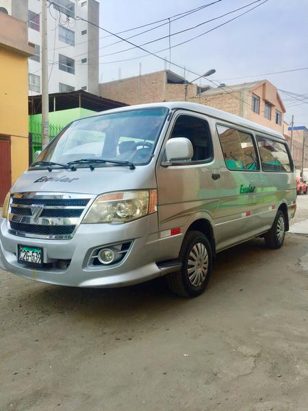 Foton View • 2011 • 10 km 4