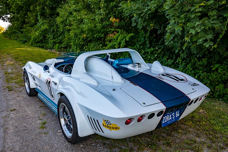 Chevrolet Corvette • 1964 • 22,000 km 7