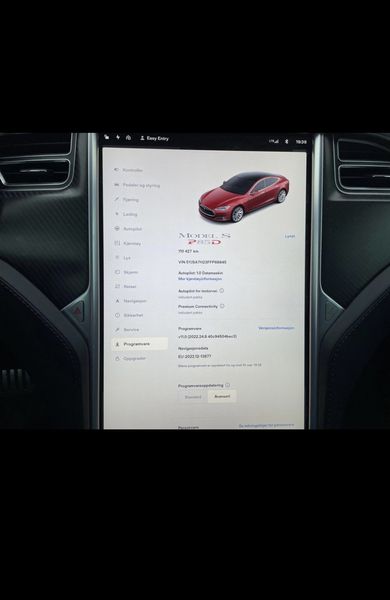 Tesla Model S • 2015 • 125,000 km 2